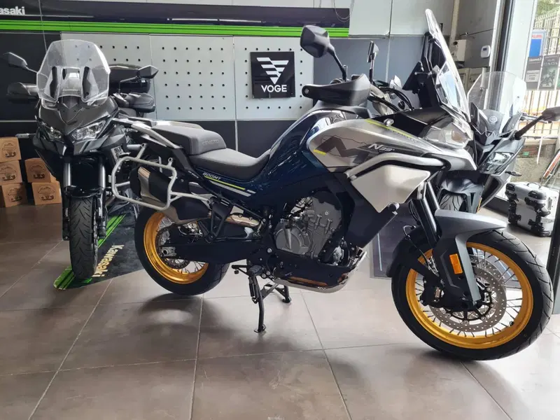 CFMOTO 800MT Touring (2022 - 26) (2)