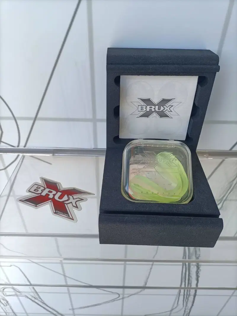 BRUX (3)