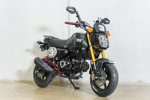 Come ti trasformo la Honda Grom in una City Scrambler anti traffico (2)