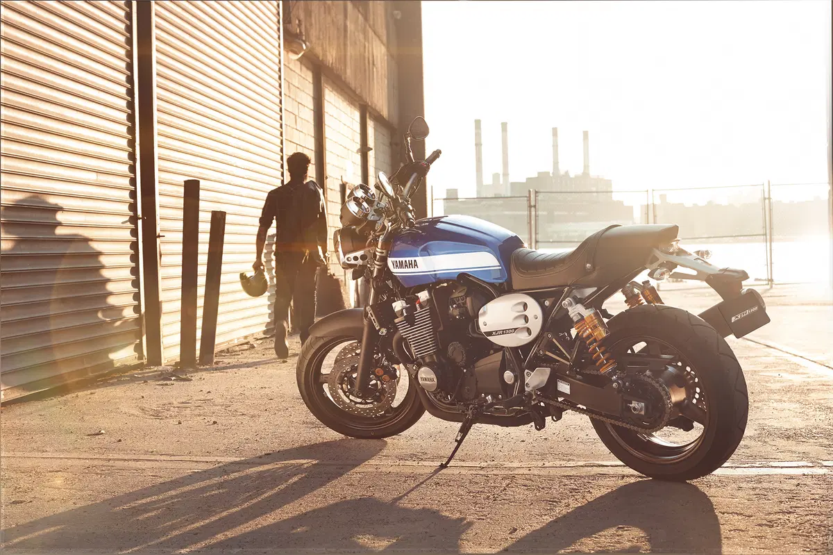 Yamaha XJR 1300 e XJR 1300 Racer 2015 (10)
