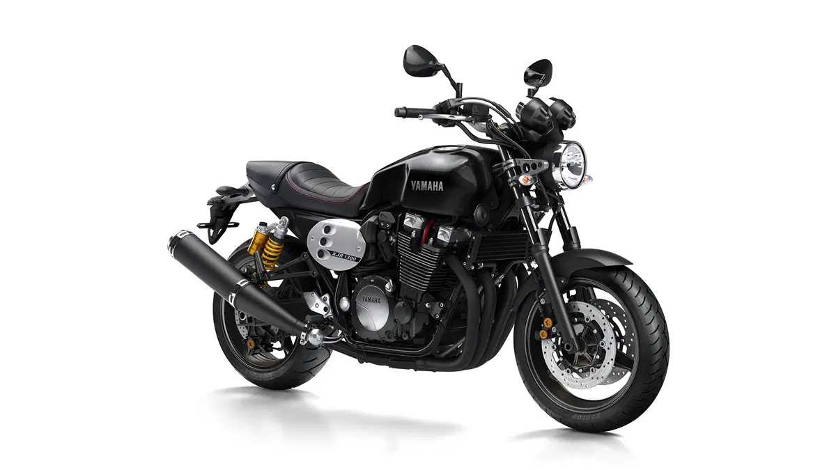 Yamaha XJR 1300 e XJR 1300 Racer 2015 (22)