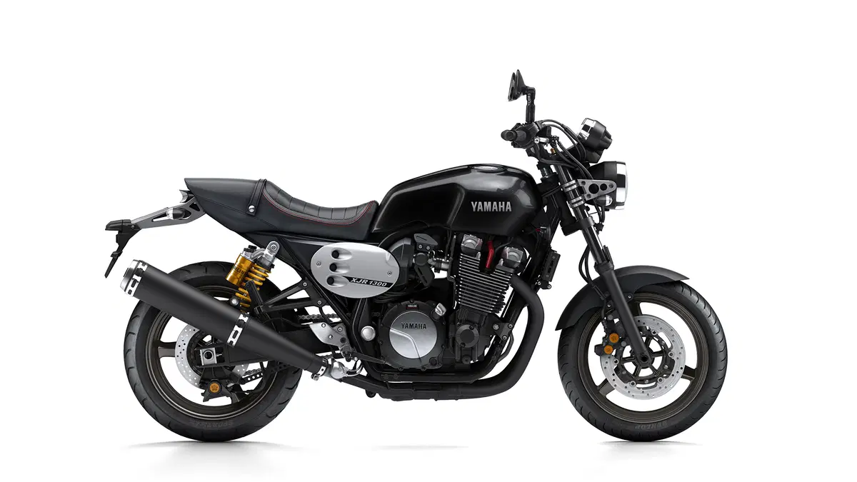 Yamaha XJR 1300 e XJR 1300 Racer 2015 (29)