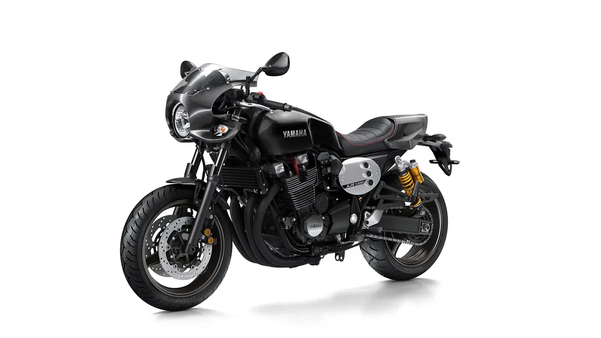 Yamaha XJR 1300 e XJR 1300 Racer 2015 (60)