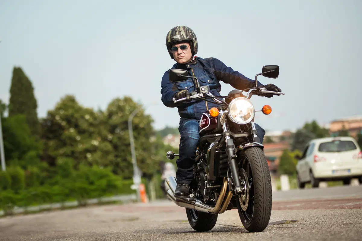 Kawasaki Vulcan 70 Mr Martini (4)