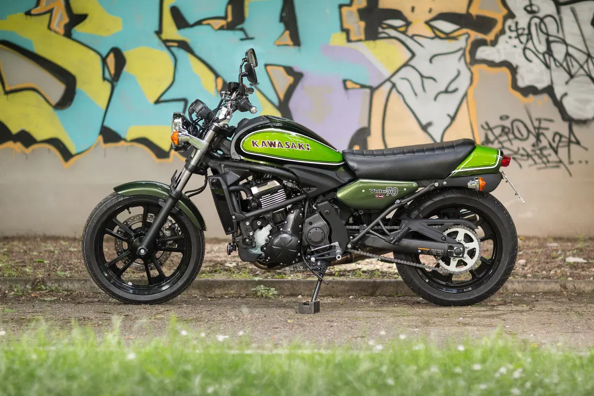 Kawasaki Vulcan 70 Mr Martini (13)