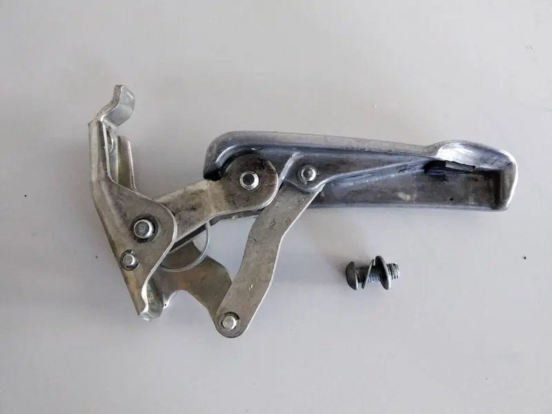 Pedana sx Vespa 300 GTS (2)
