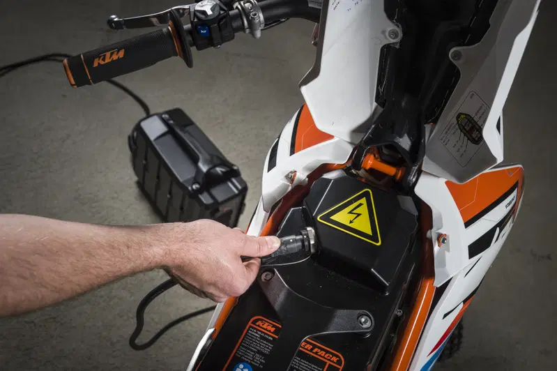 La batteria d&agrave; 50 km di autonomia