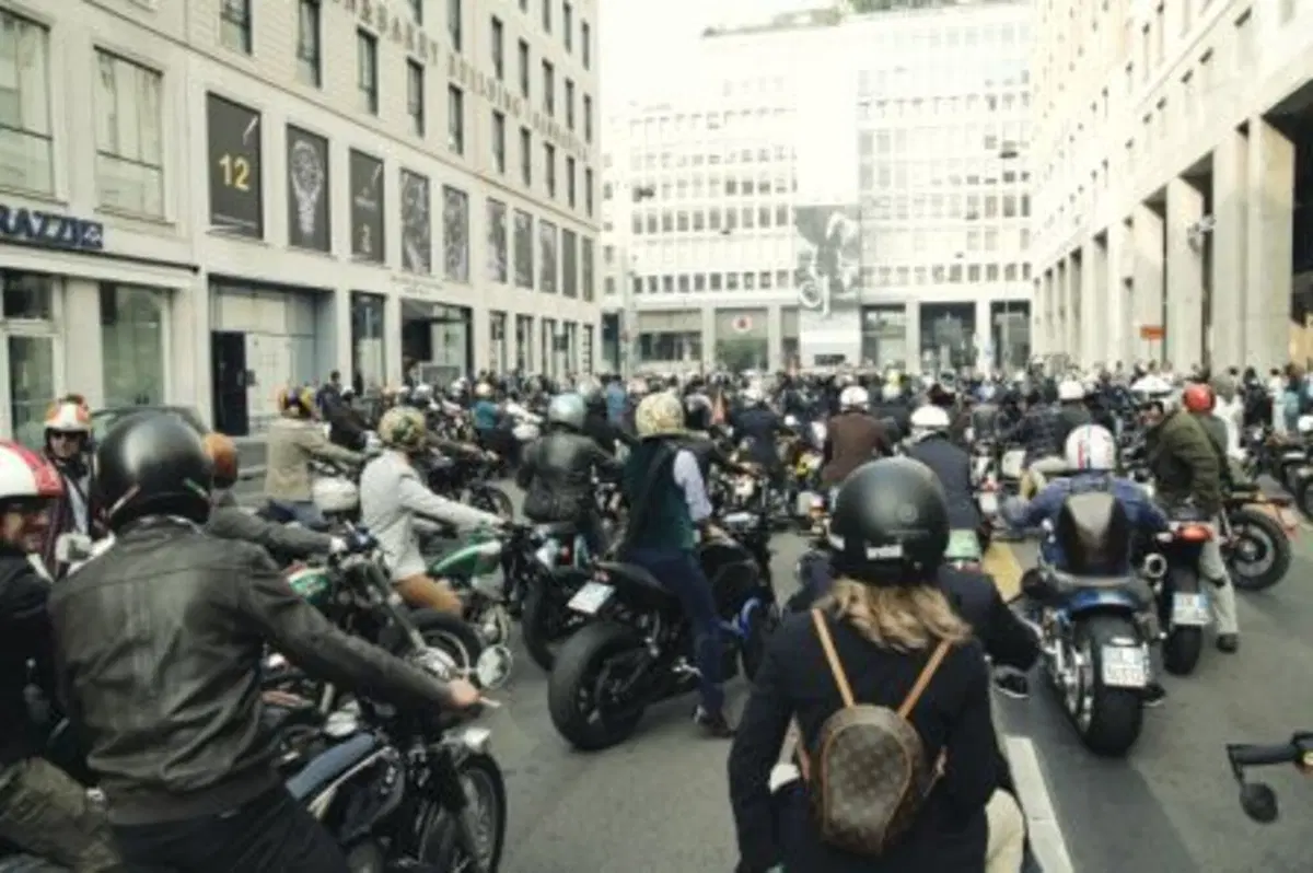 The Distinguished Gentleman’s Ride 2014: raccolto più di un milione di dollari (4)