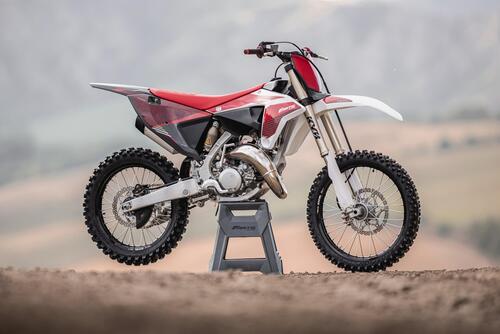 Ecco le Fantic Cross 2023, con il cuore Yamaha, a 2 e a 4 tempi (4)