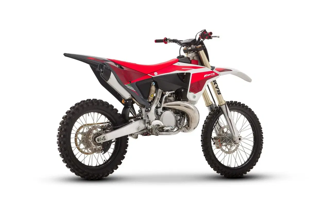 Ecco le Fantic Cross 2023, con il cuore Yamaha, a 2 e a 4 tempi (14)