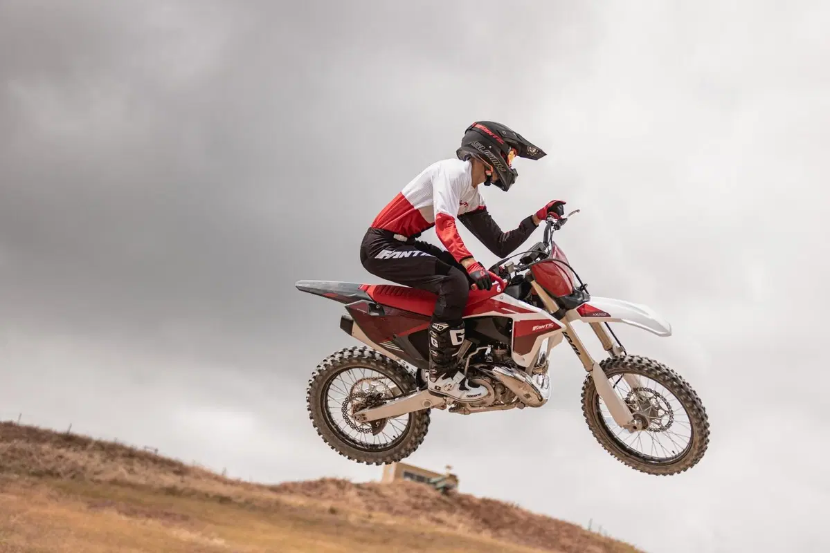 Ecco le Fantic Cross 2023, con il cuore Yamaha, a 2 e a 4 tempi (20)