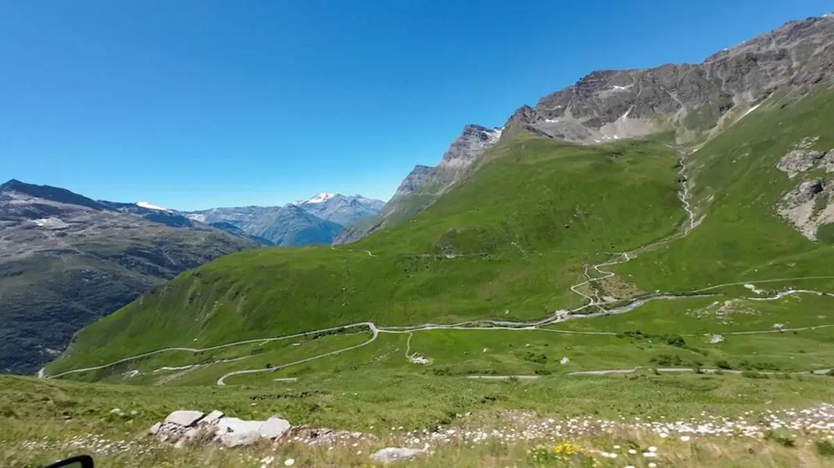 Viaggi in moto: in offroad sul valico più alto d'Europa (7)