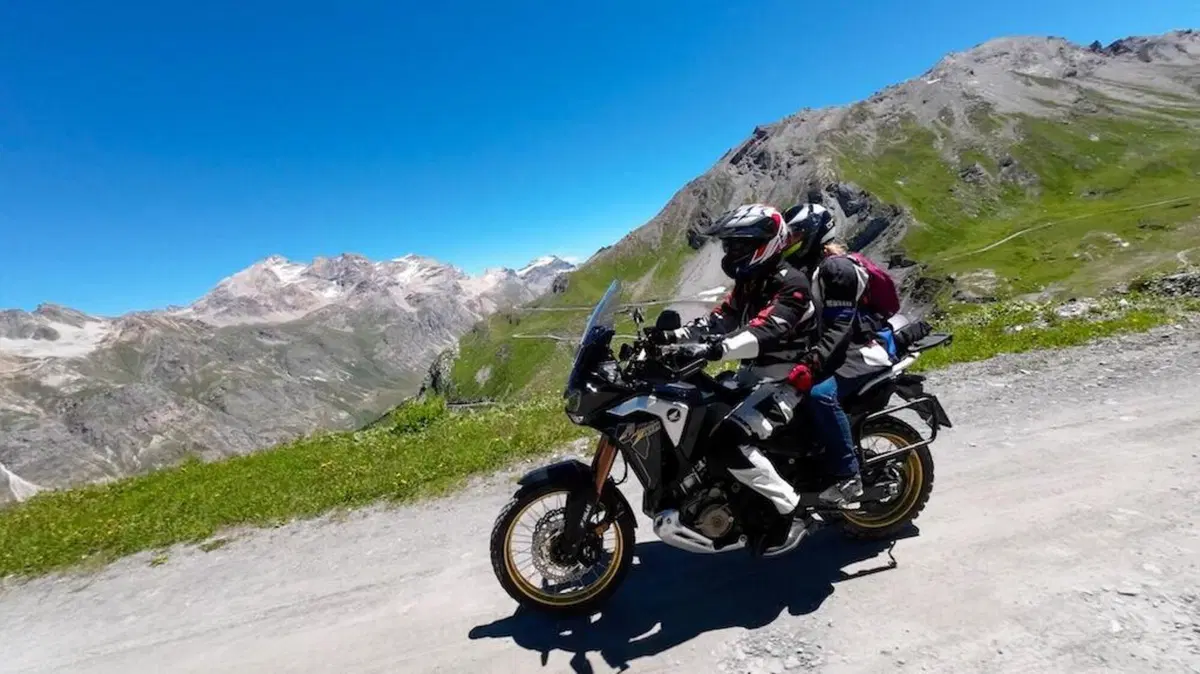Viaggi in moto: in offroad sul valico più alto d'Europa (19)