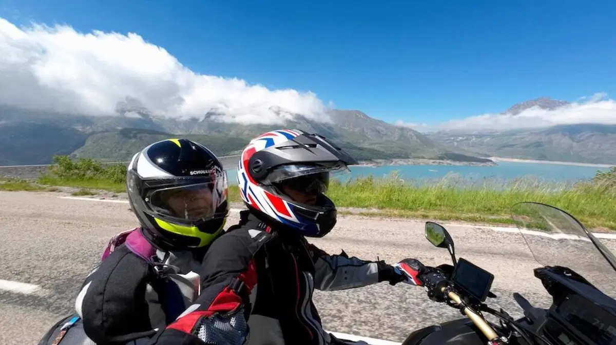 Viaggi in moto: in offroad sul valico più alto d'Europa (20)