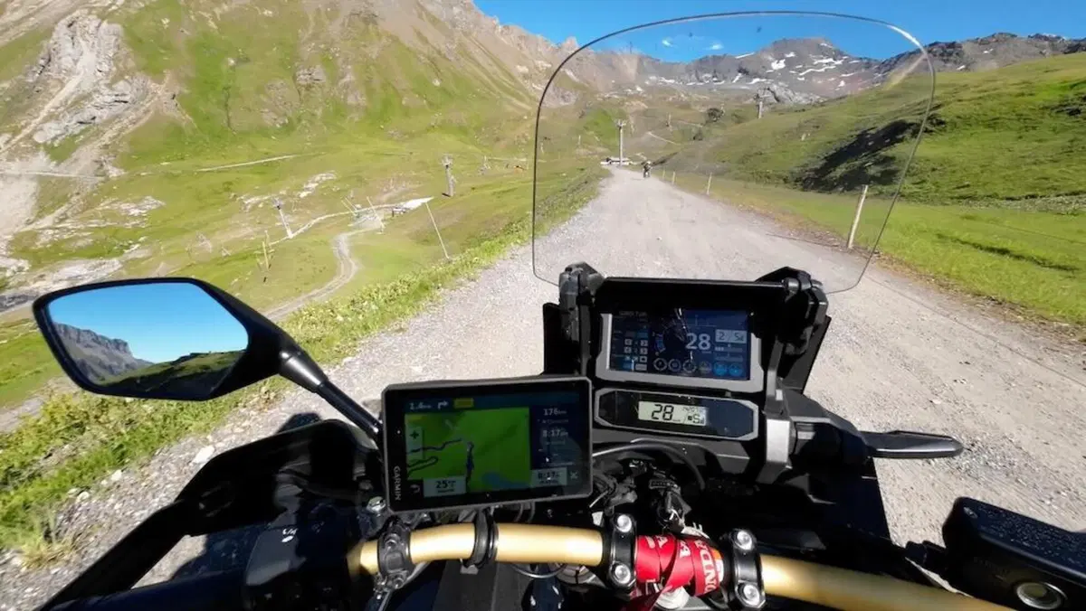 Viaggi in moto: in offroad sul valico più alto d'Europa (30)