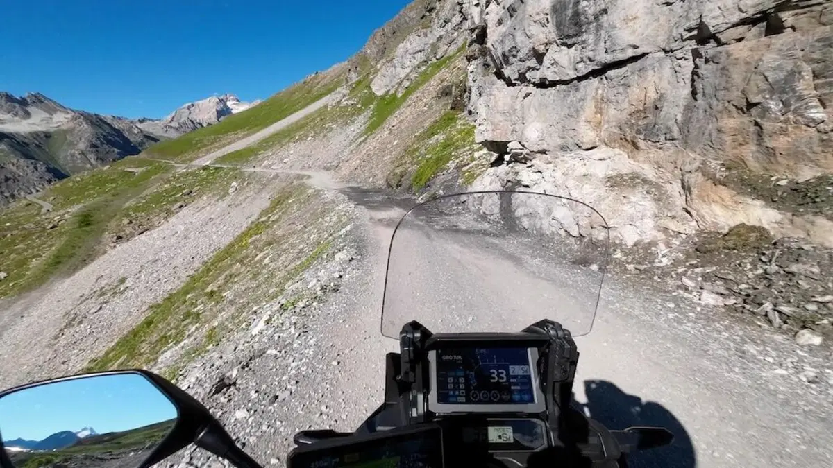 Viaggi in moto: in offroad sul valico più alto d'Europa (31)