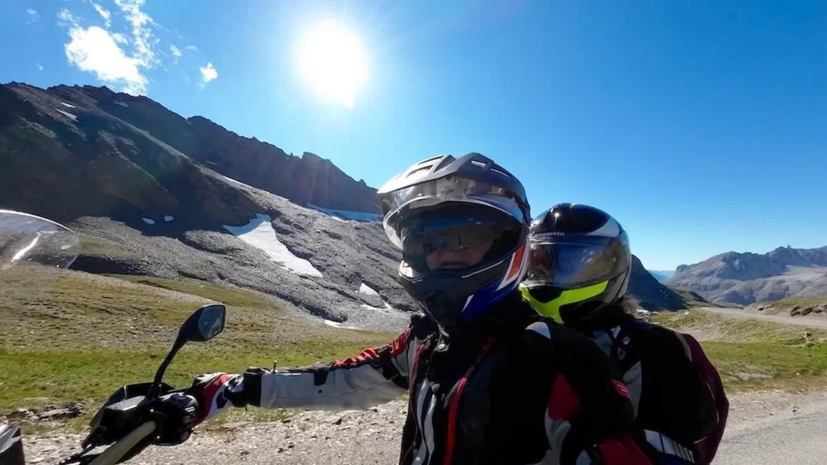 Viaggi in moto: in offroad sul valico più alto d'Europa (32)
