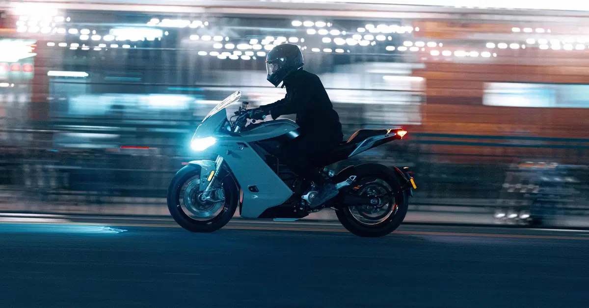 Le moto del futuro: come e perch&eacute; saranno sempre pi&ugrave; "digitali"