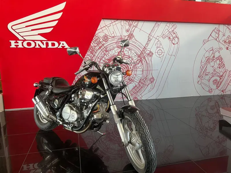 Honda VF 750 C (1985 - 01) (4)