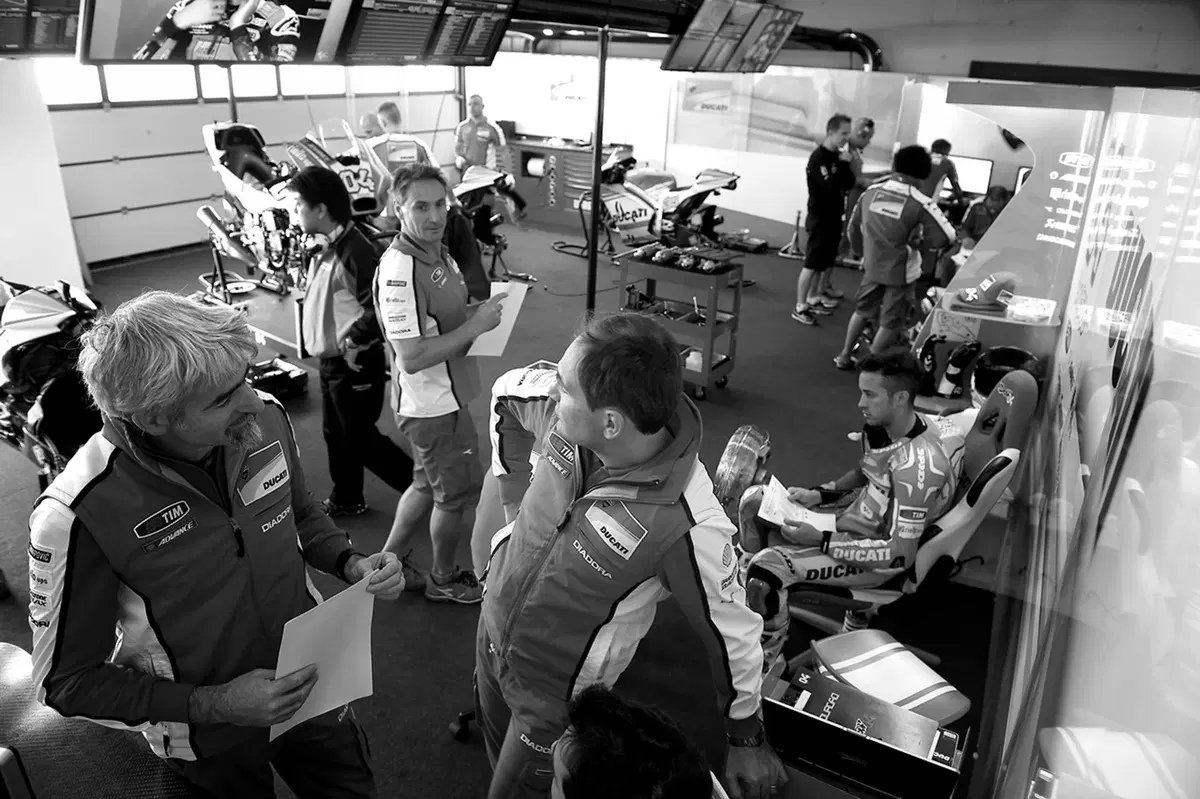 Le foto più belle del GP di Aragon (31)