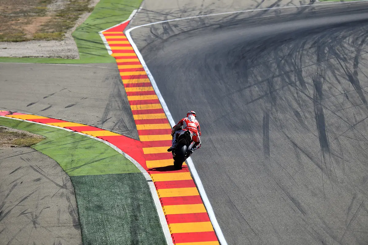 Le foto più belle del GP di Aragon (30)