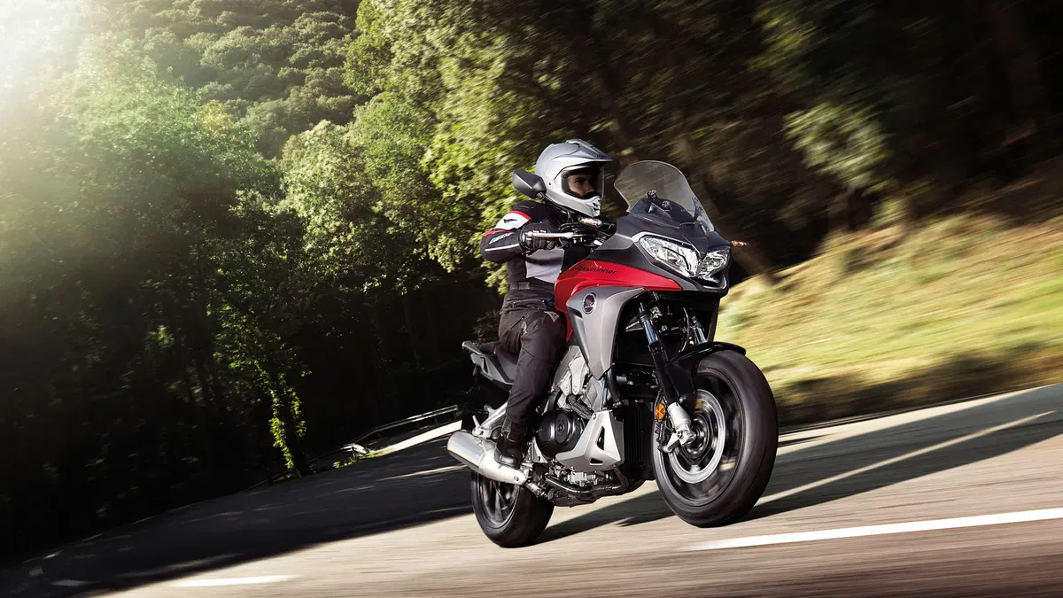 Honda Crossrunner 2015 (6)