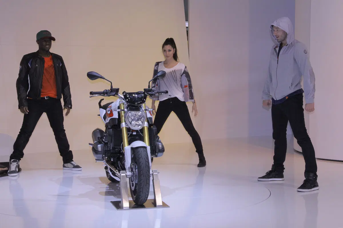 BMW R1200R 2015 (2)