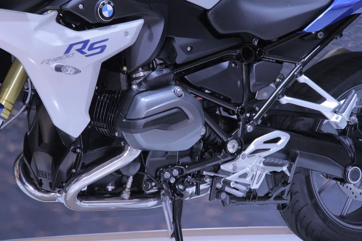 BMW R1200RS 2015 (8)