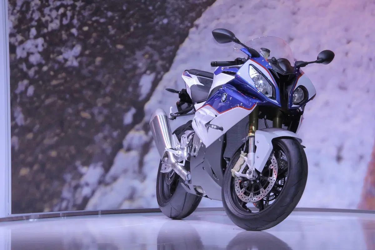 BMW S1000RR 2015 (2)
