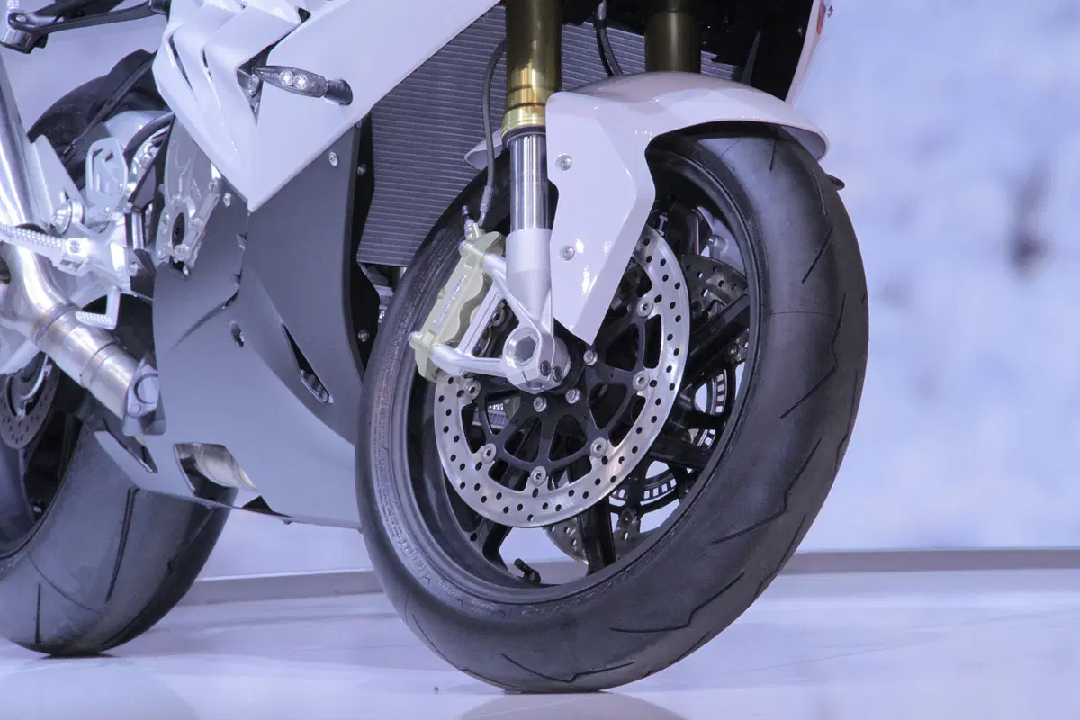 BMW S1000RR 2015 (7)