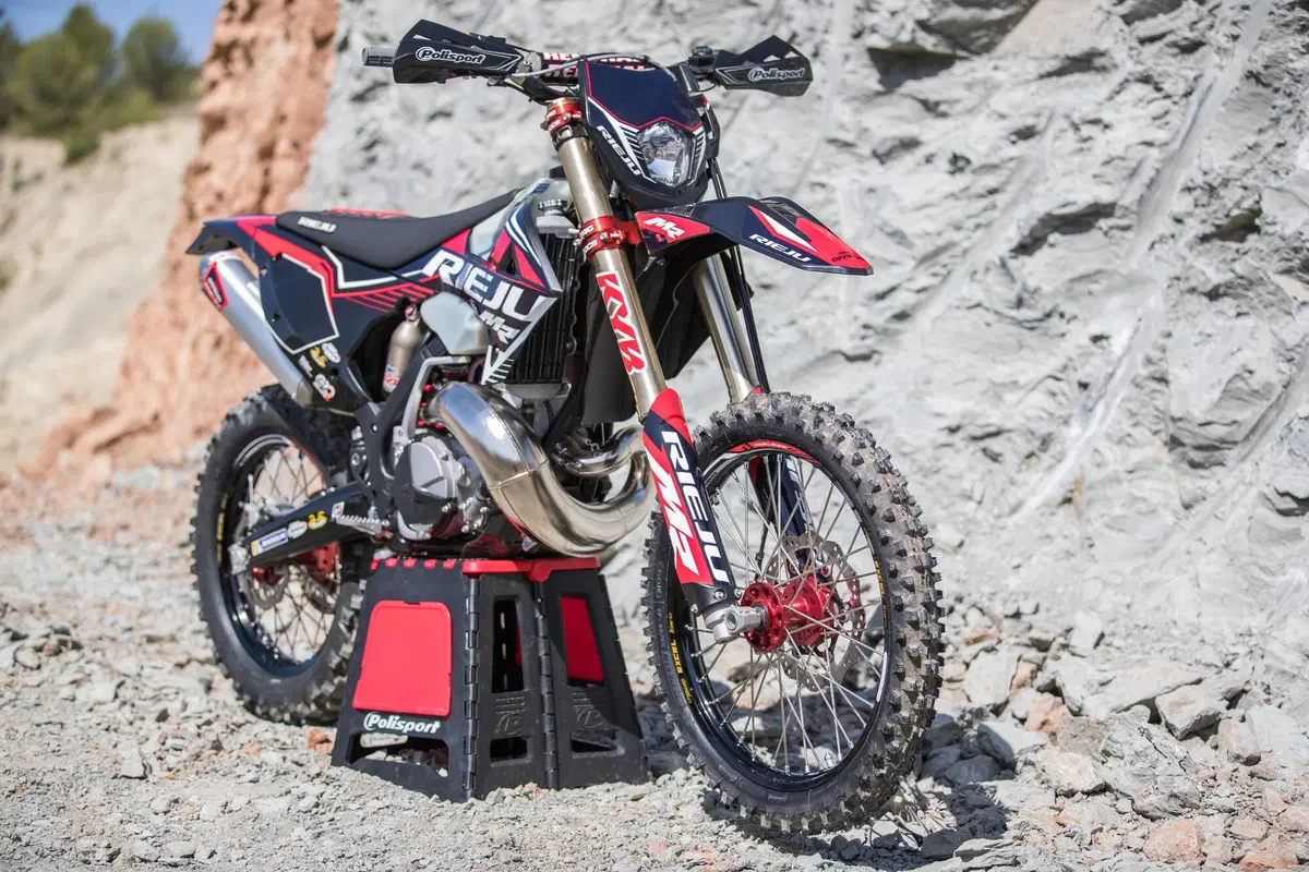 Rieju Enduro TEST 2023: ma chi l'ha detto che il due tempi era finito? (4)