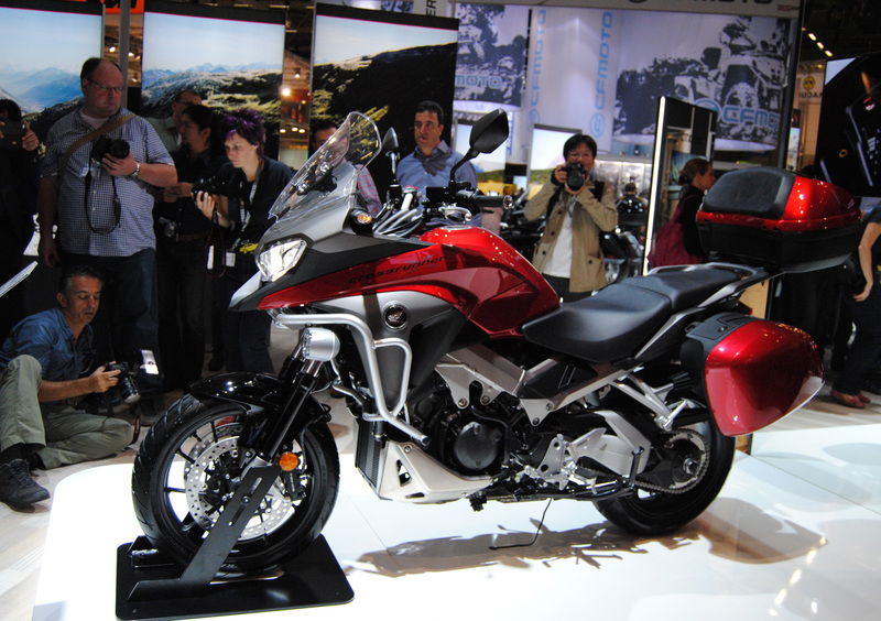 Honda Crossrunner 2015