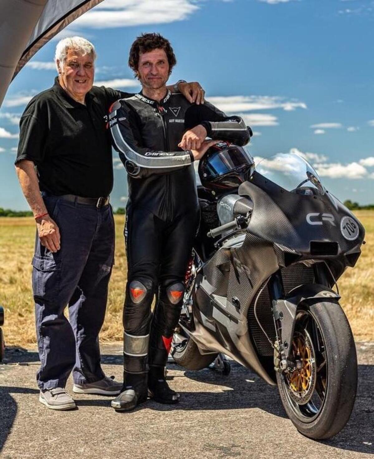 Il 2035 può attendere! Guy Martin porta il Wankel da 220 cv a 300 km/h