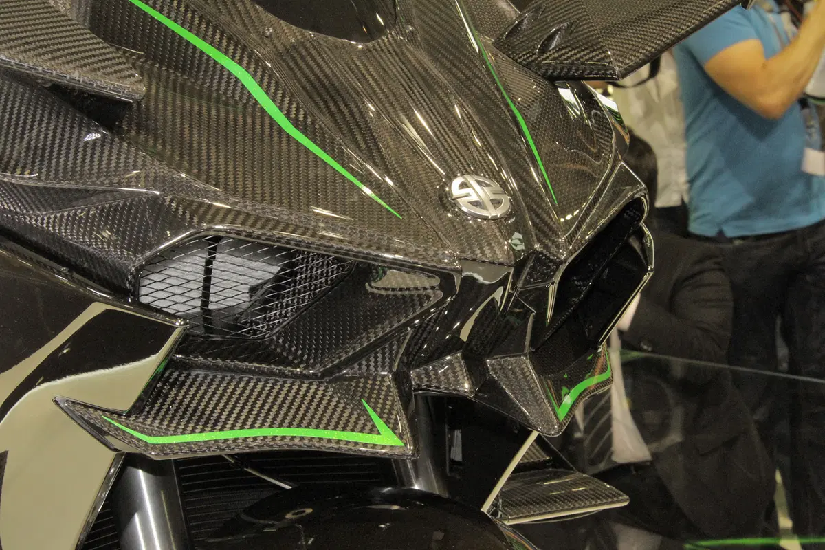 Kawasaki Ninja H2R 2015 (5)