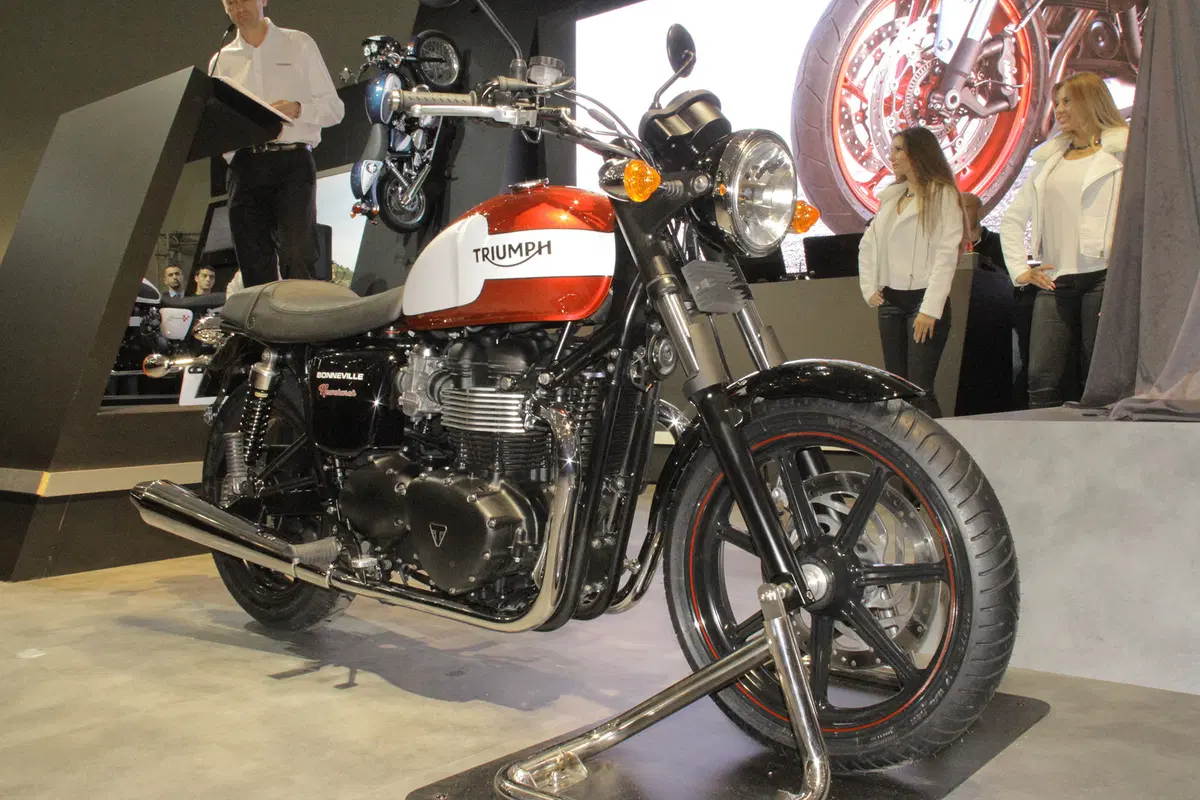 Tre Triumph Bonneville 2014 presentate a Colonia (3)