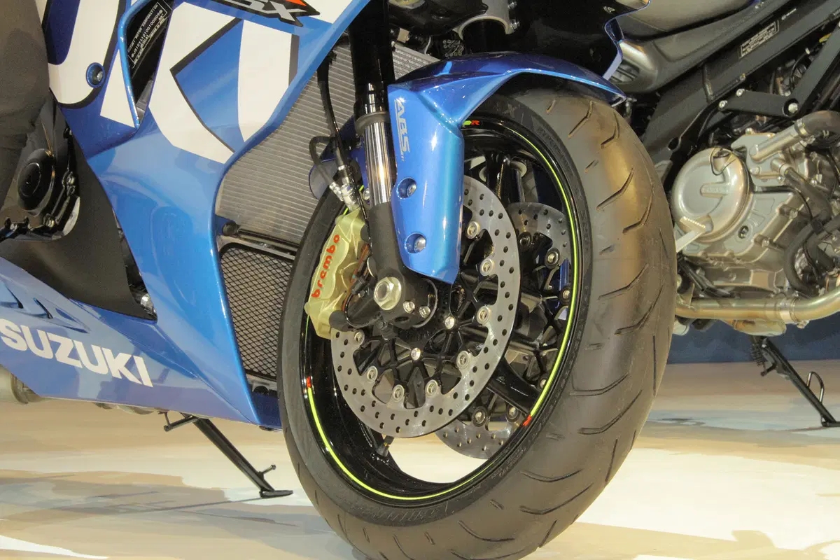 Suzuki GSX-R1000 2015 (6)