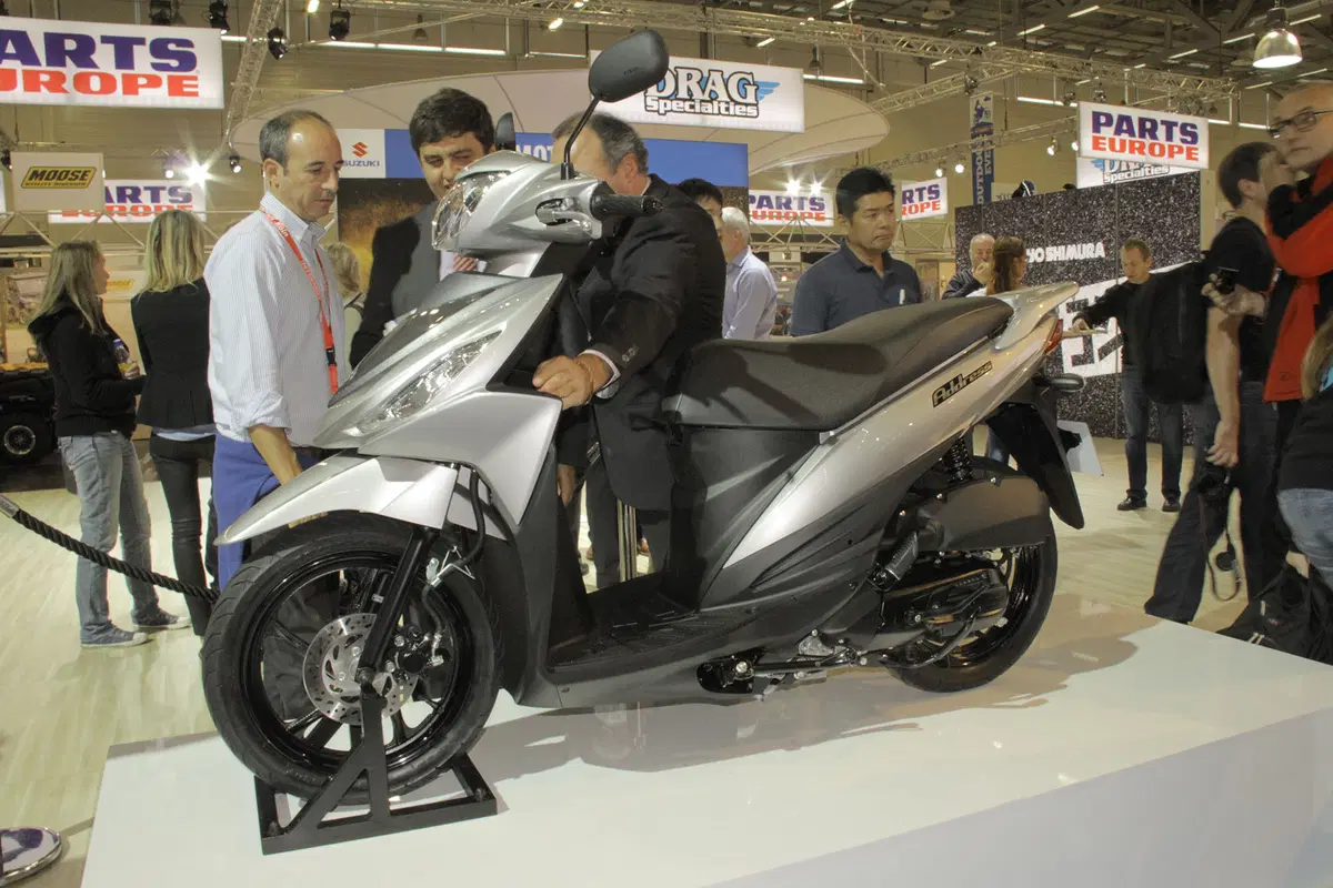 Suzuki Address 110 2015 (3)