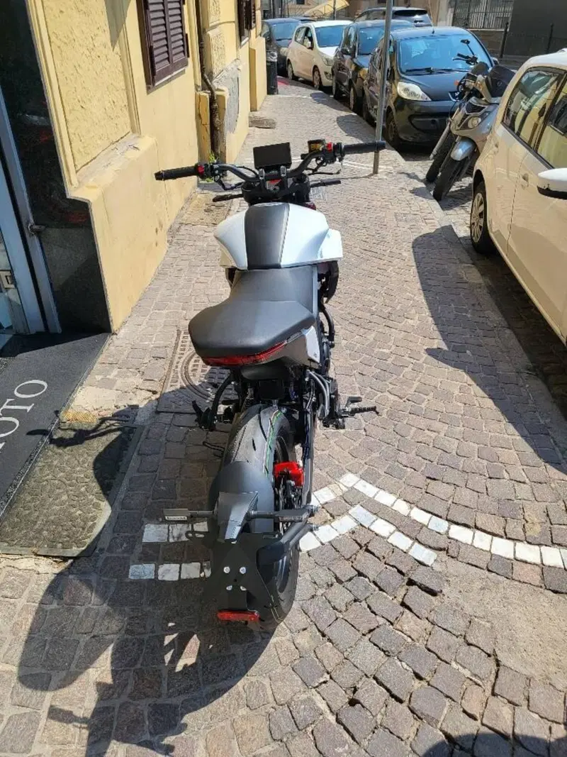 Malaguti Drakon 125 (2022 - 26) (4)