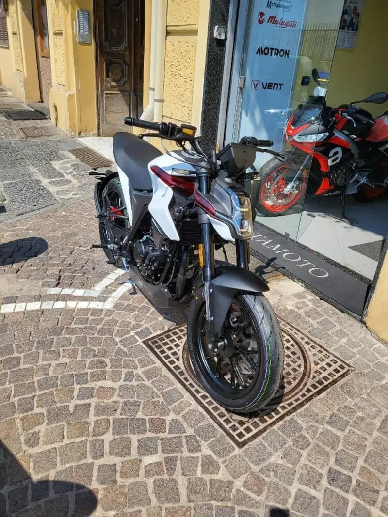 Malaguti Drakon 125 (2022 - 26) (7)