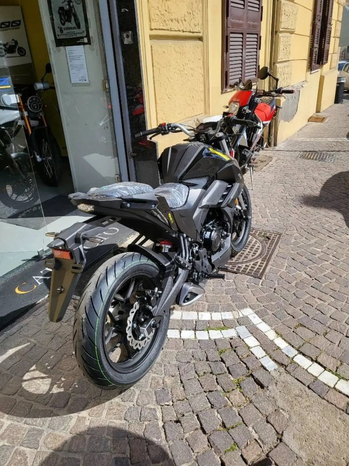 Motron Motorcycles Nomad 125 (2022 - 26) (3)