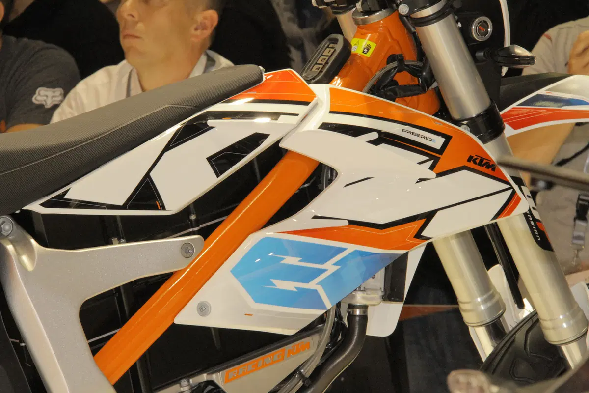 KTM Freeride E-XC, E-SX ed E-SM 2015 (5)