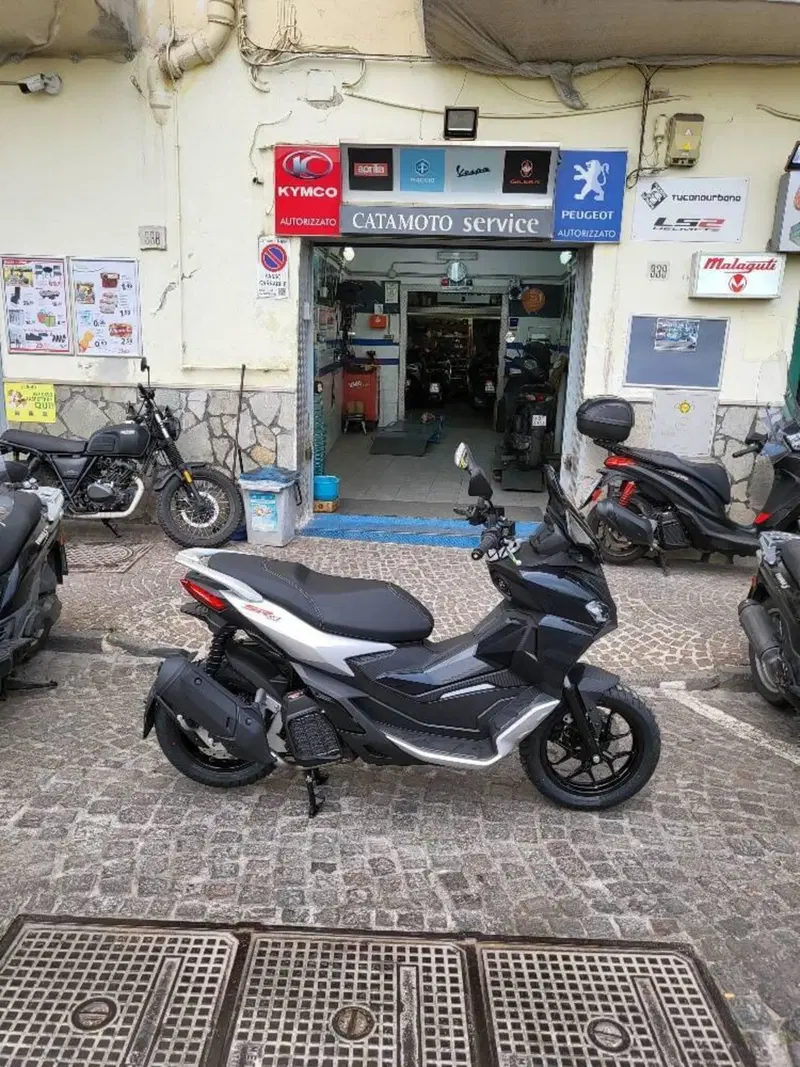Aprilia SR GT 200 (2022 - 24)
