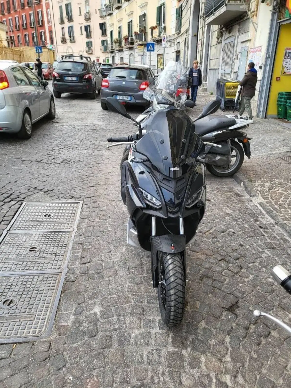 Aprilia SR GT 200 (2022 - 24) (2)