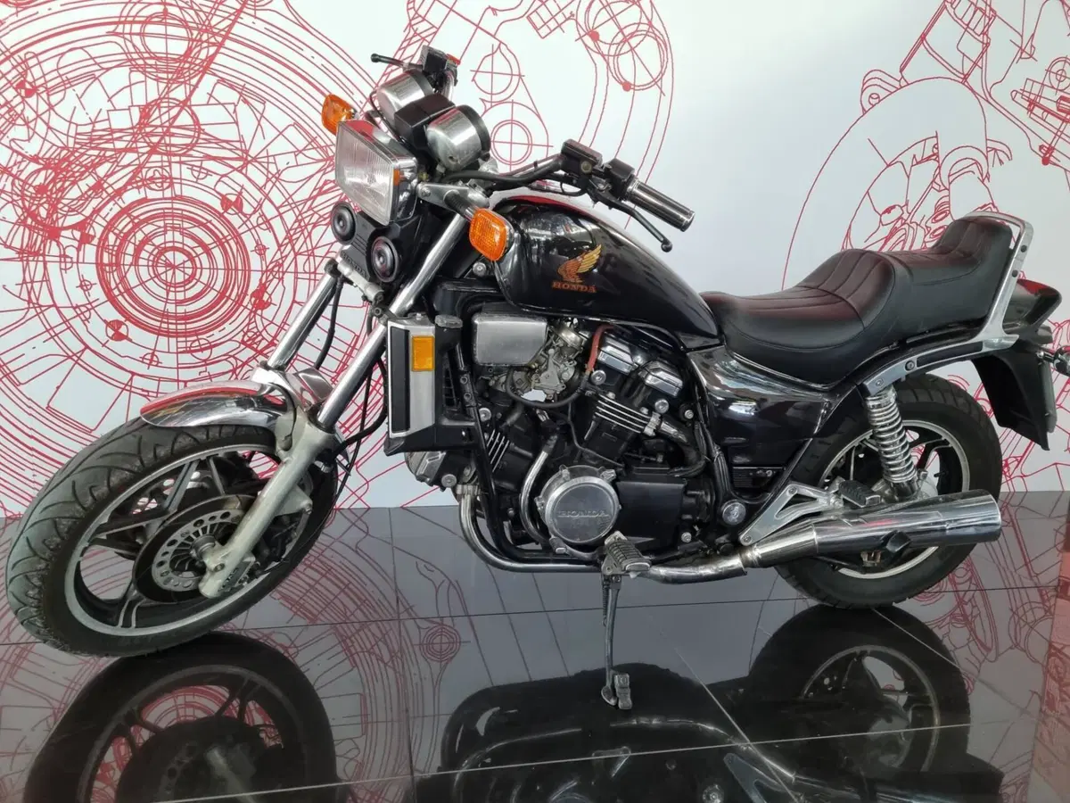 Honda VF 1100 C V65 Magna (1983 - 85) (3)