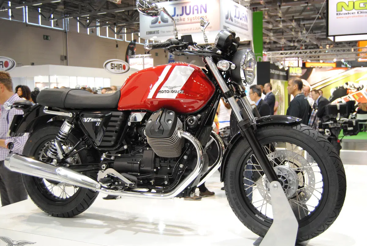 Moto Guzzi V7 II a Intermot (4)