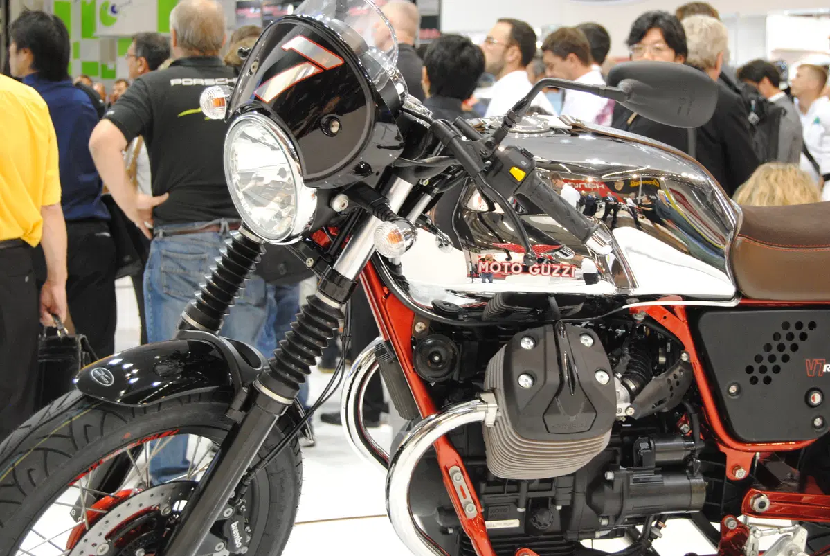 Moto Guzzi V7 II a Intermot (7)