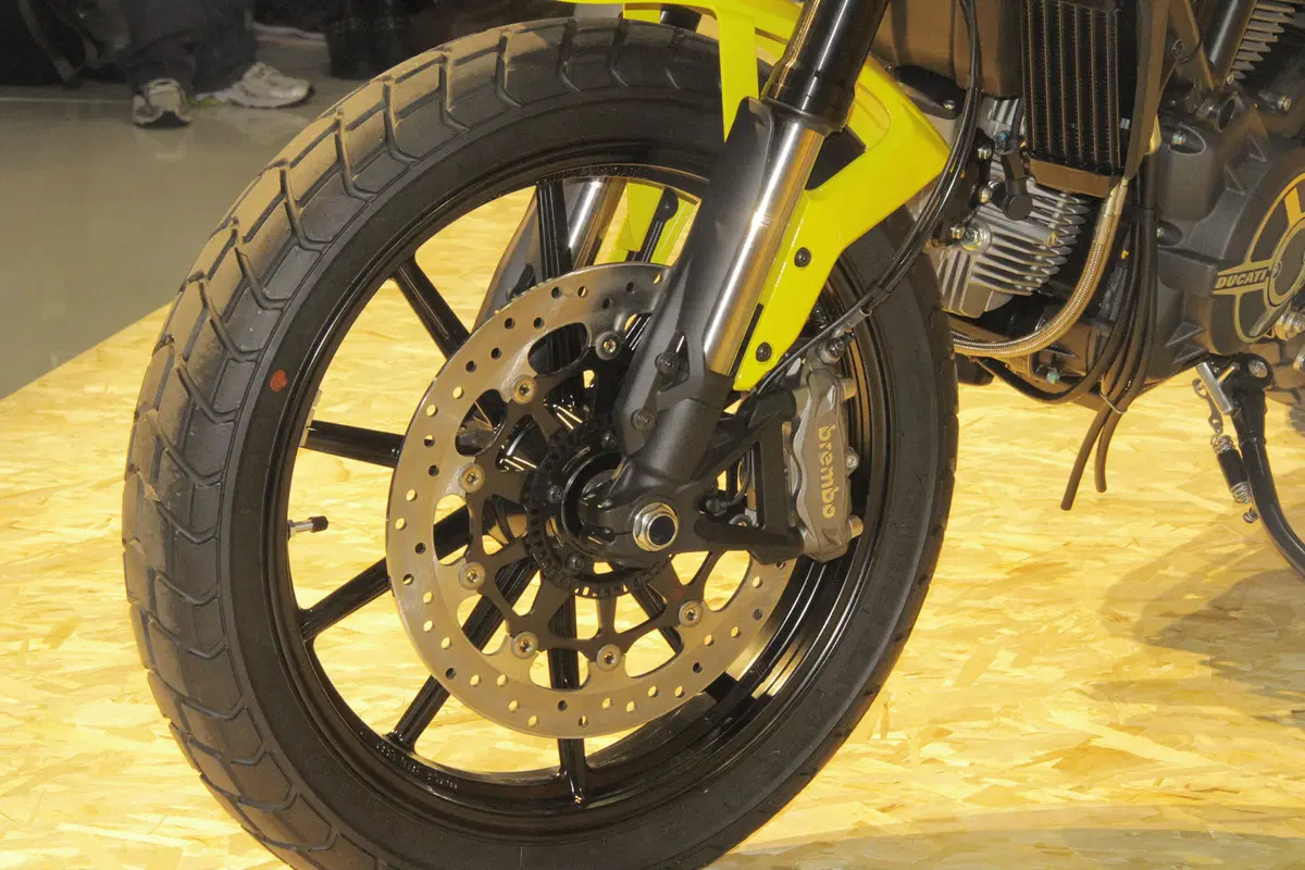 Ducati Scrambler 2015 (15)