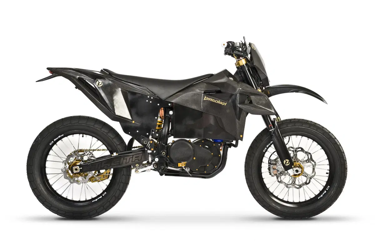 Tacita T-Race Diabolika (3)