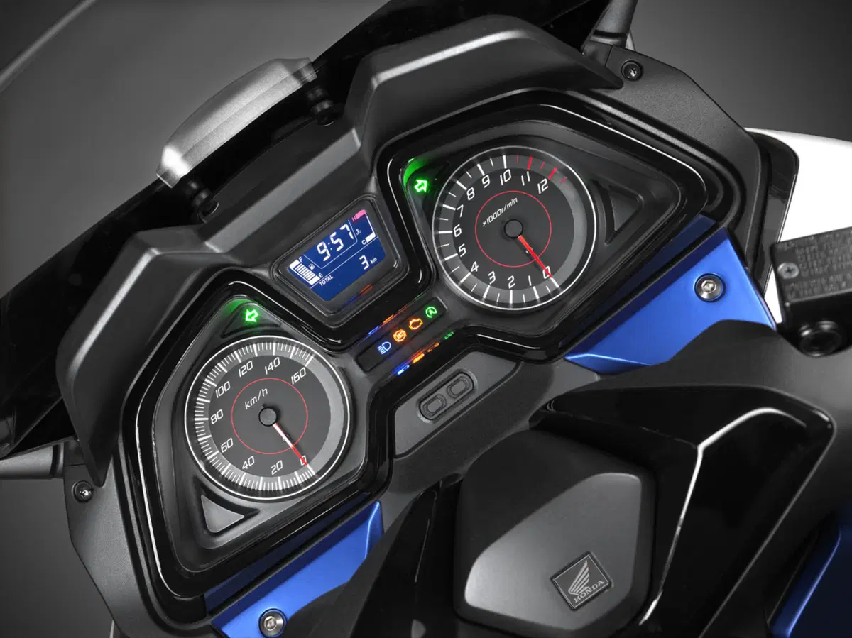 Honda Forza 125 ABS (3)