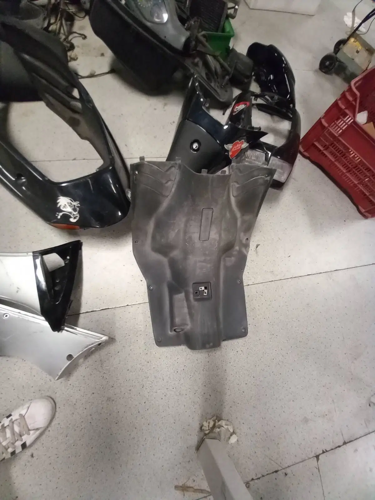 CERCHIO POSTERIORE CON DISCHI + CORONA SUZUKI V-S (11)